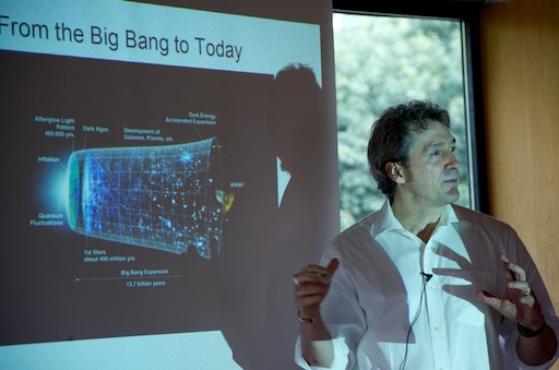 Photo credit: Julia Vitullo-Martin; Description: Tim Folger in Cambridge